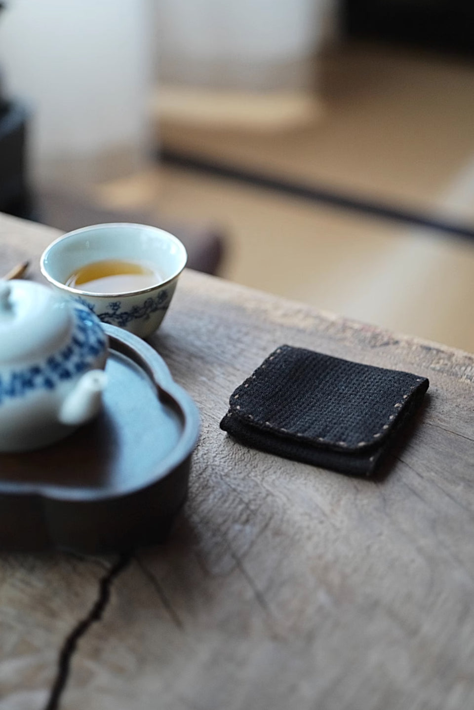Wild Xiangyun Silk Tri-Fold Tea Towels