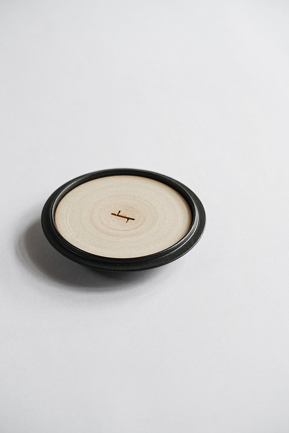"Above/Below" Hucheng - Black