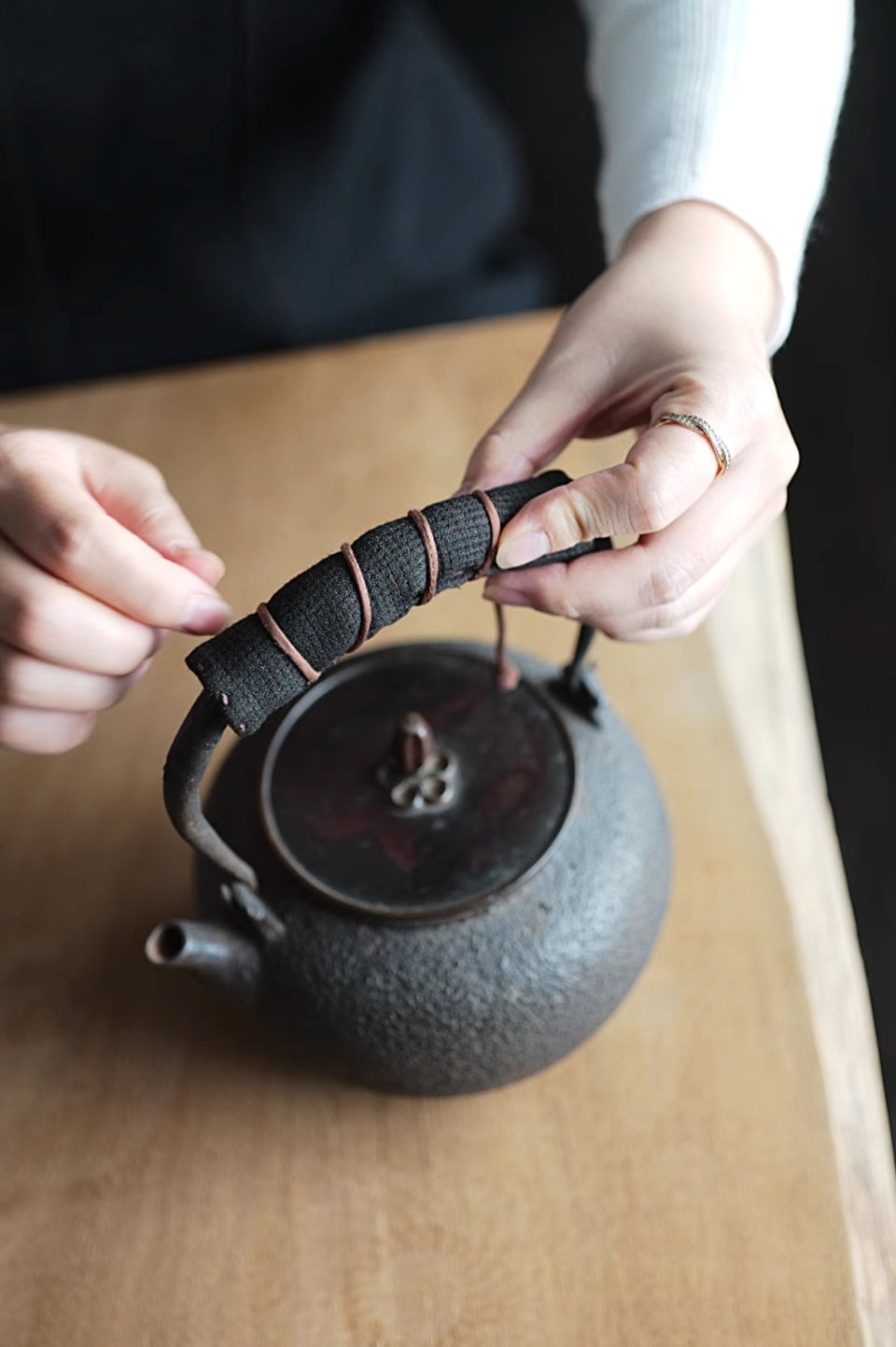 Xiangyun Silk Yarn Iron Teapot Handle Pad