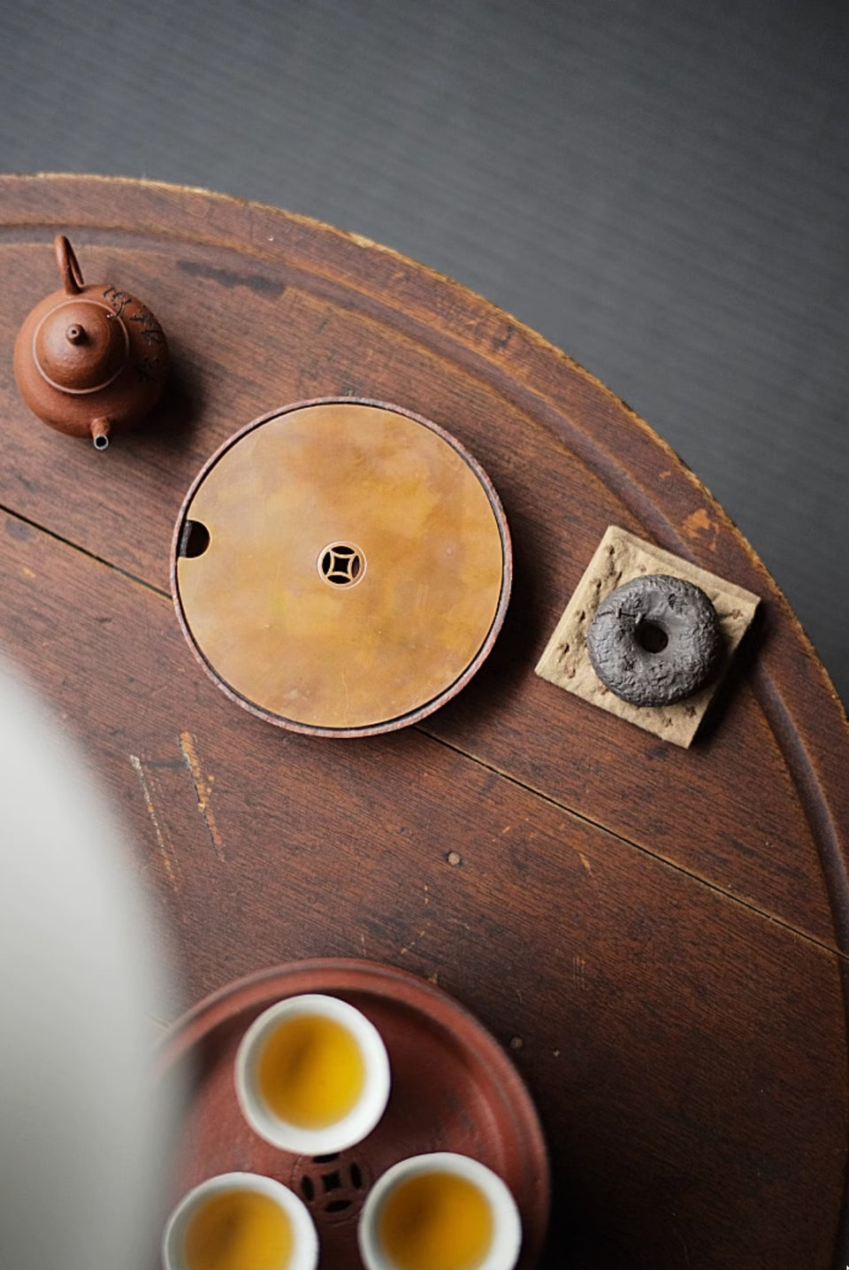 Thin Hui Shan Red Clay Hucheng with Copper Lid