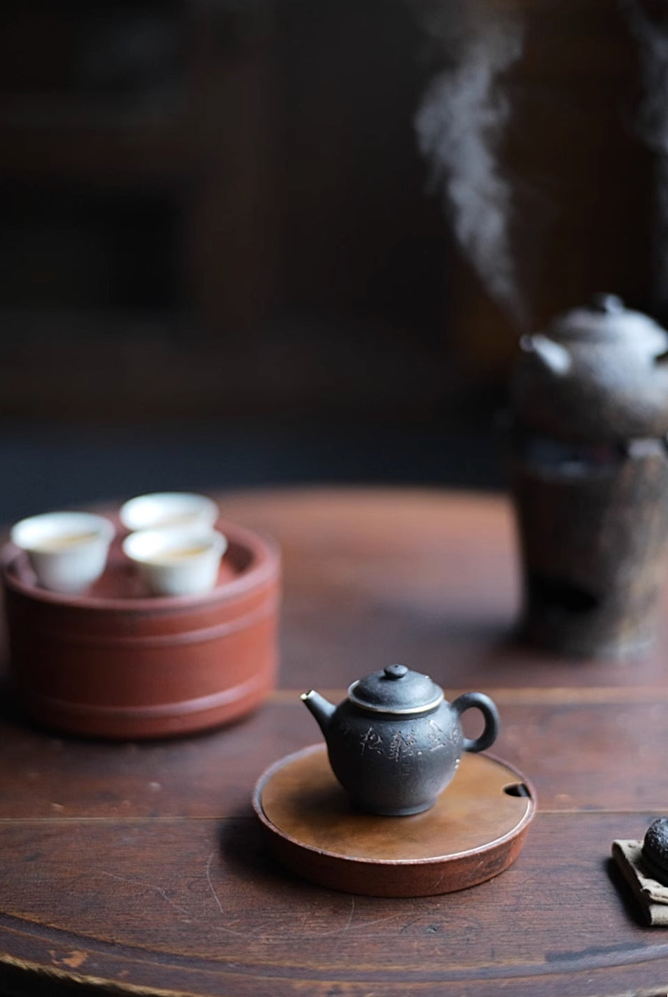 Thin Hui Shan Red Clay Hucheng with Copper Lid