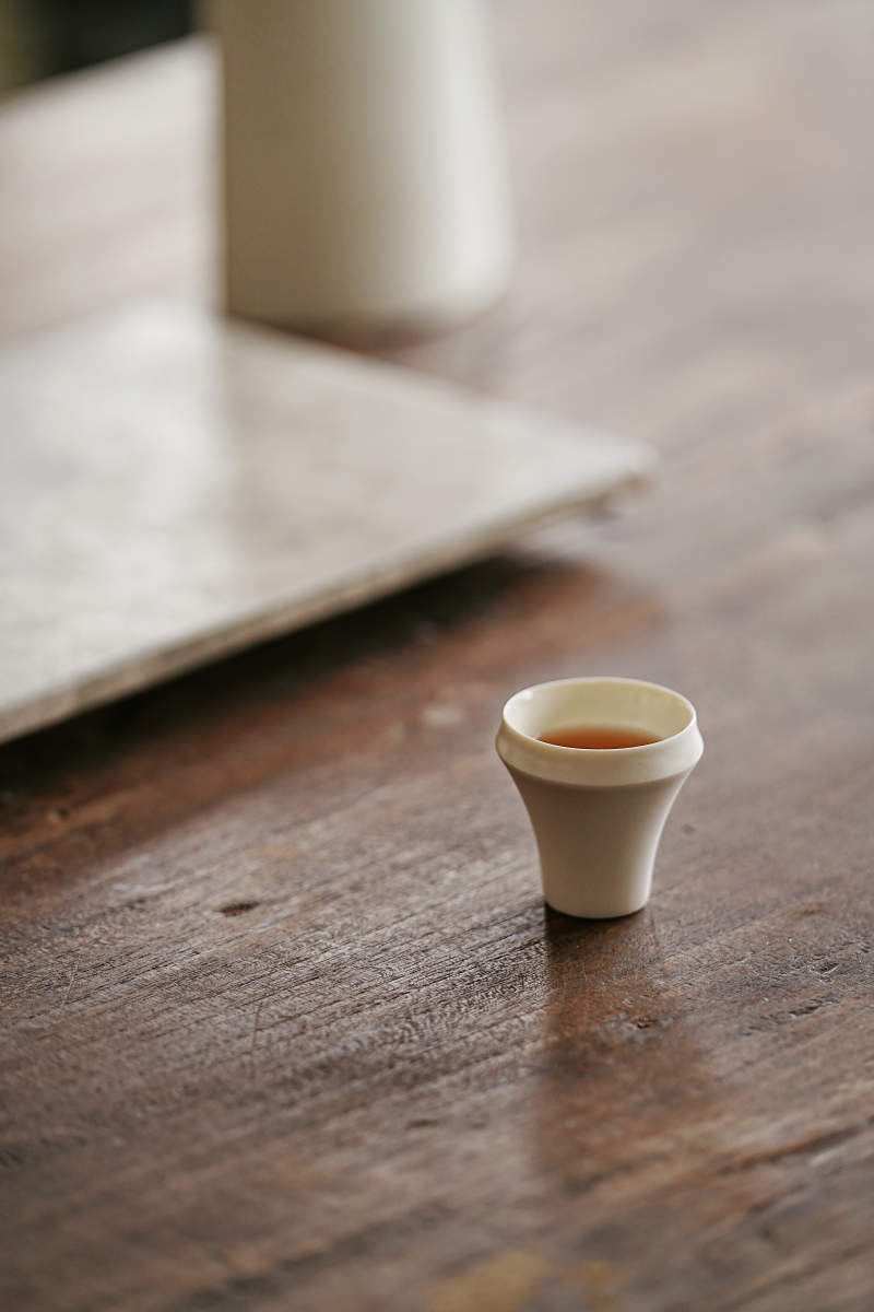 Elegant Tall White Fold Cup