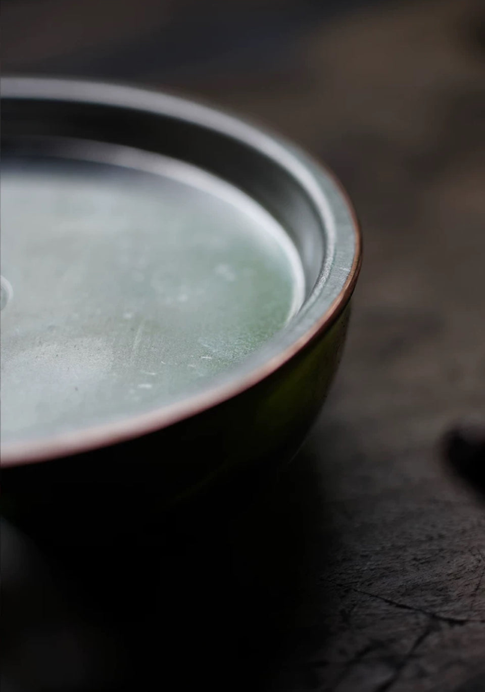 Green glass-bottom hucheng - Version 2