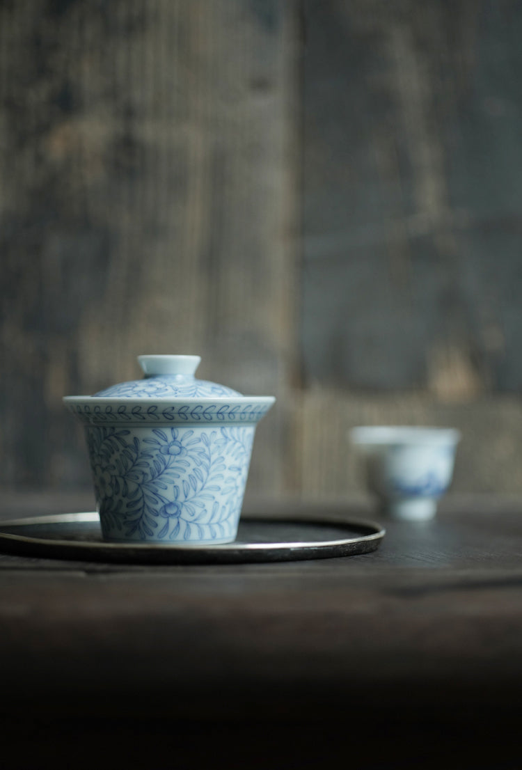 "1000 Leaves" Qinghua Blue & White Gaiwan