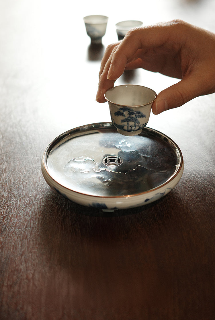 Qinghua Tripod Hucheng with Silver Cover