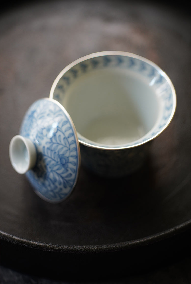 "1000 Leaves" Silver-Rimmed Qinghua Blue & White Gaiwan