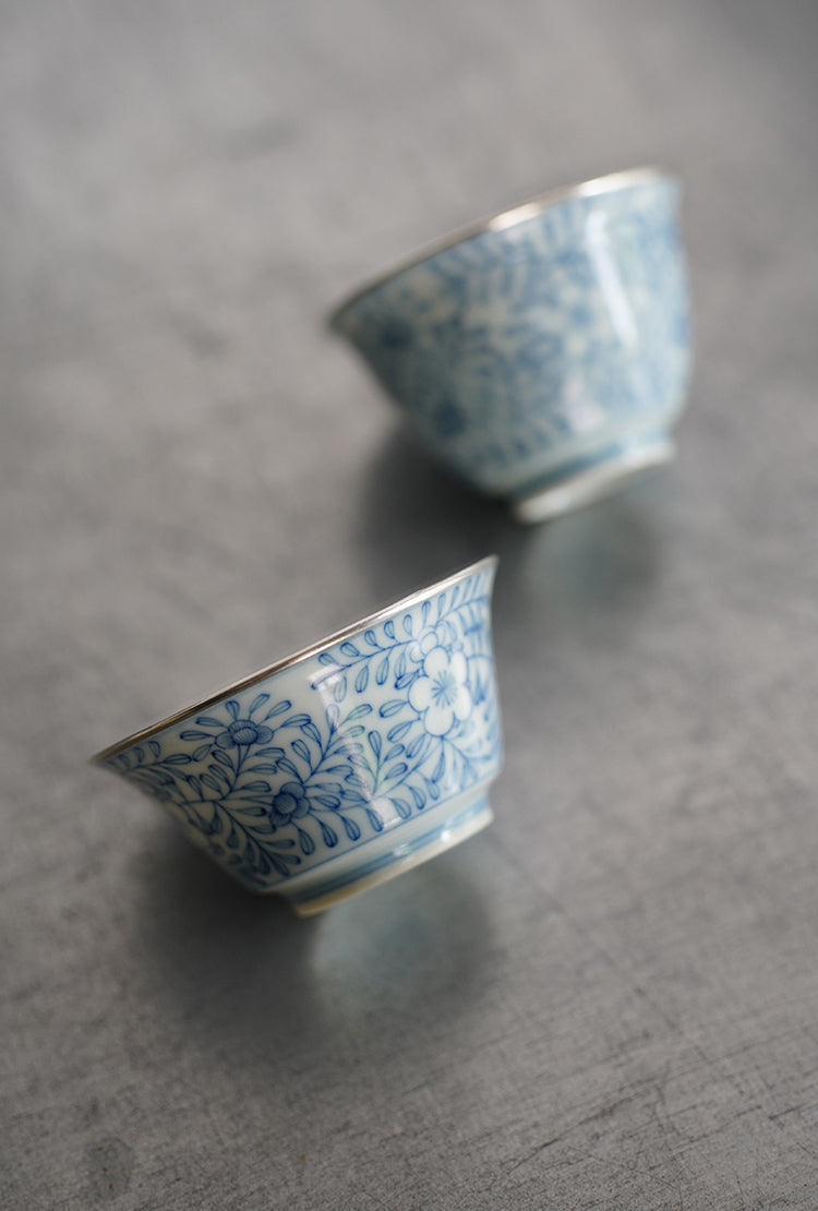 "1000 Leaves" Host Cup with Silver Rim