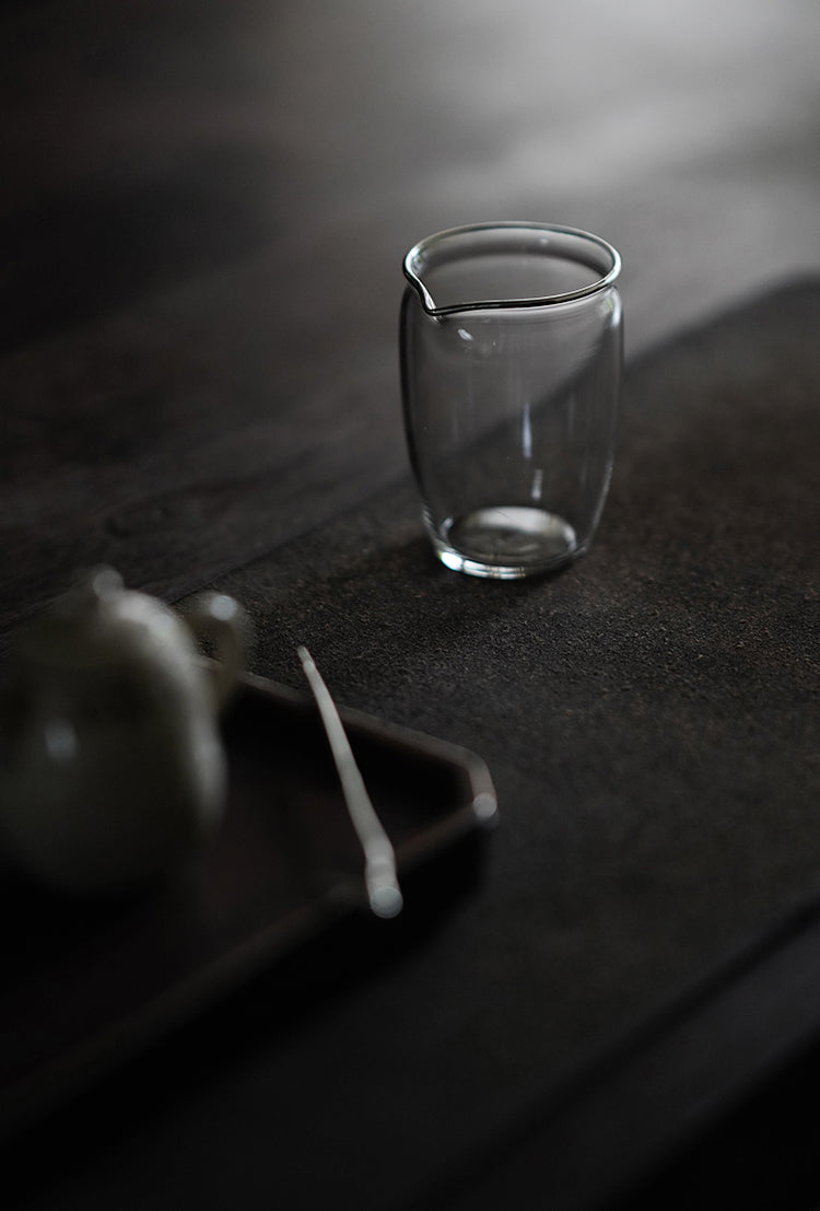 Elegant Rounded Glass Gongdaobei Share Cup