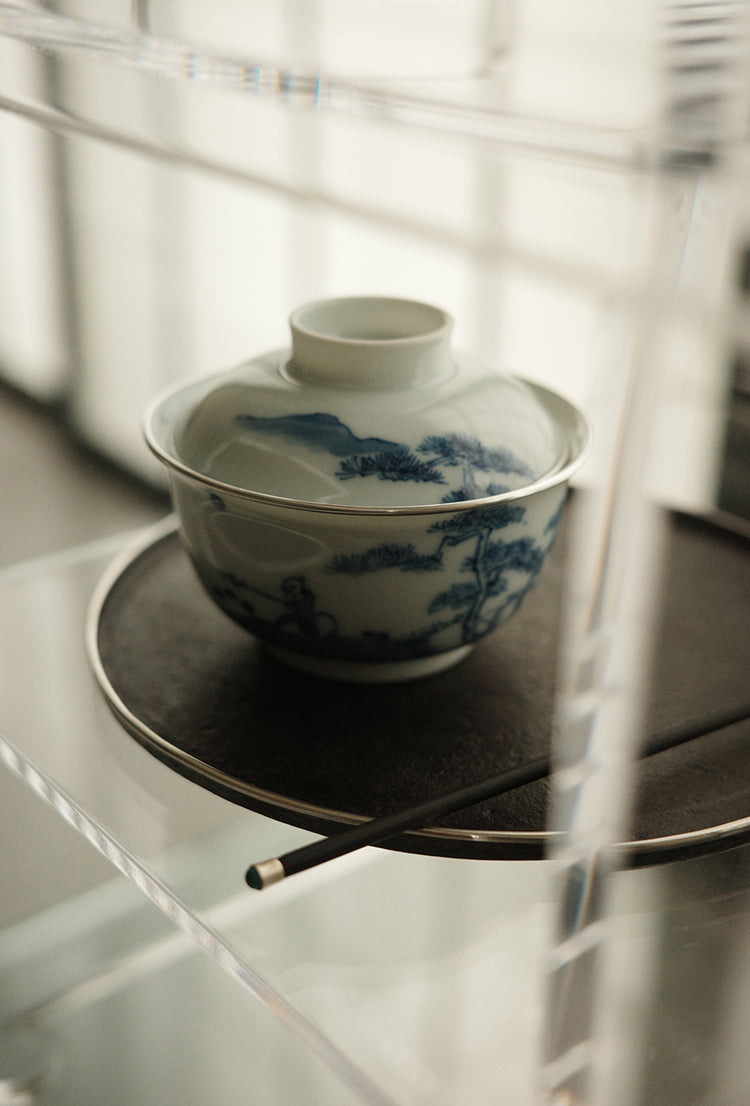 Mountain Fisherman's Retreat Qinghua Porcelain Gaiwan