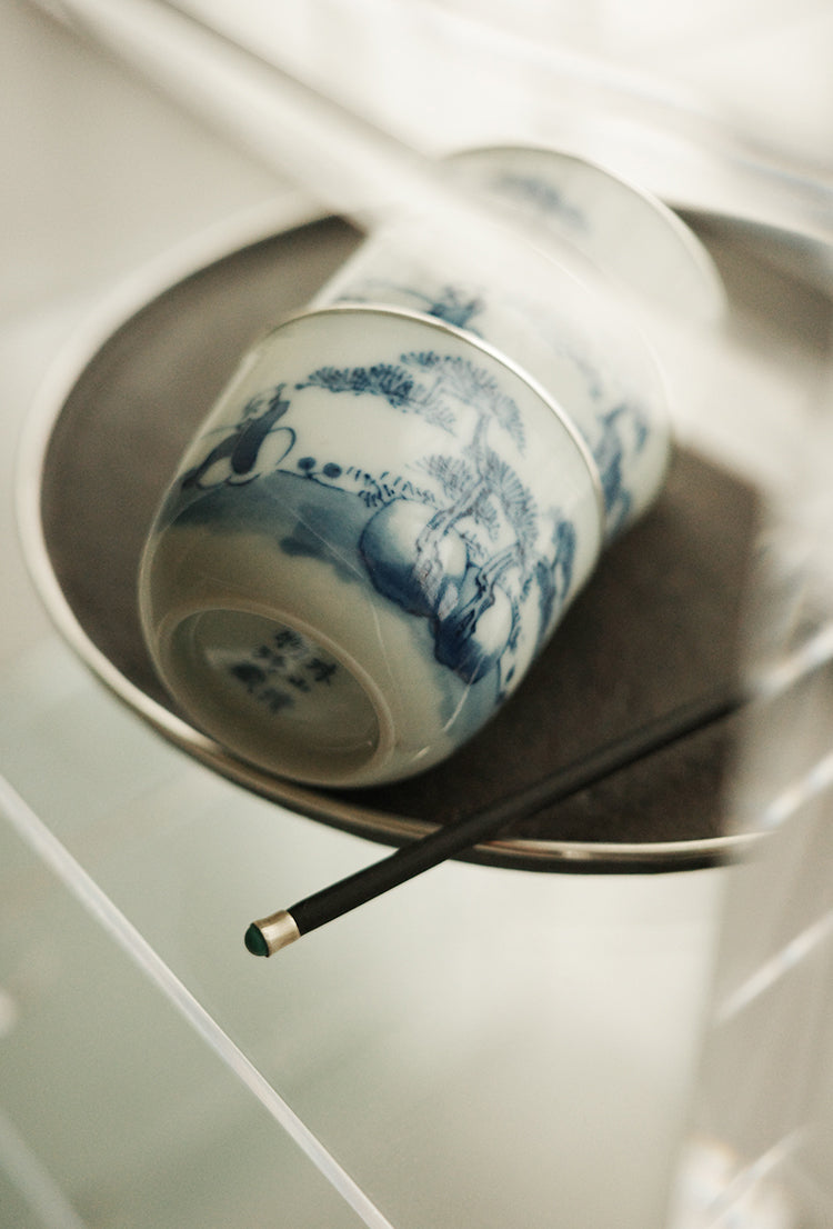 Bell-Shaped Qinghua Fisherman Teacup