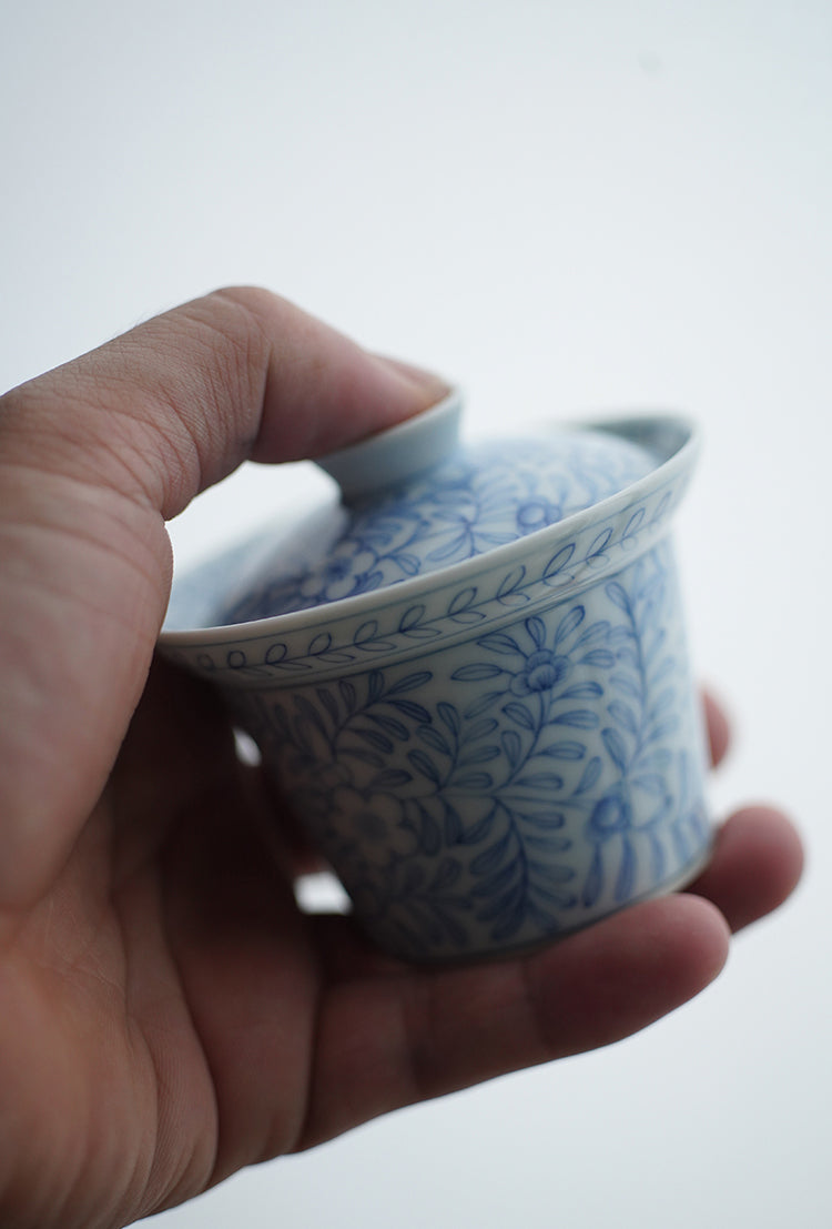 "1000 Leaves" Qinghua Blue & White Gaiwan