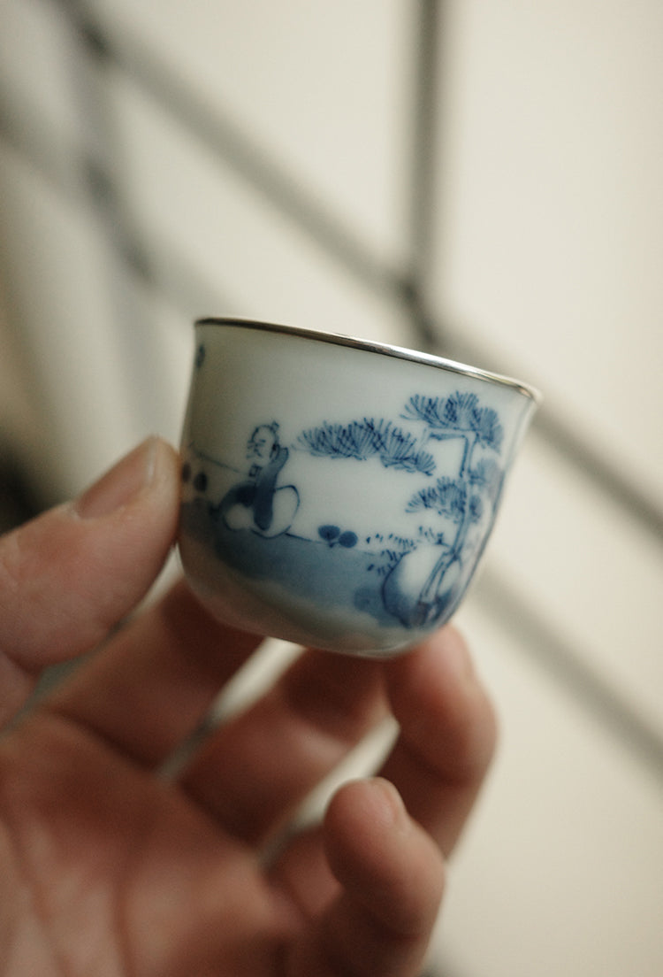Bell-Shaped Qinghua Fisherman Teacup