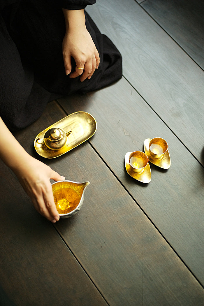 Precious Metal Glazed Bell Teacups