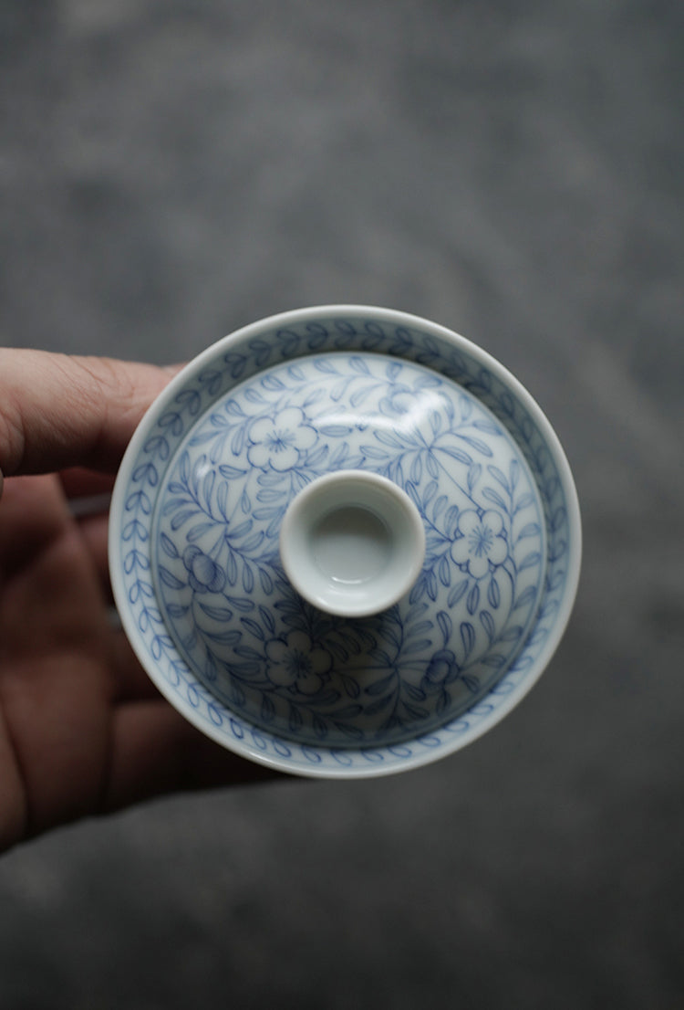 "1000 Leaves" Qinghua Blue & White Gaiwan