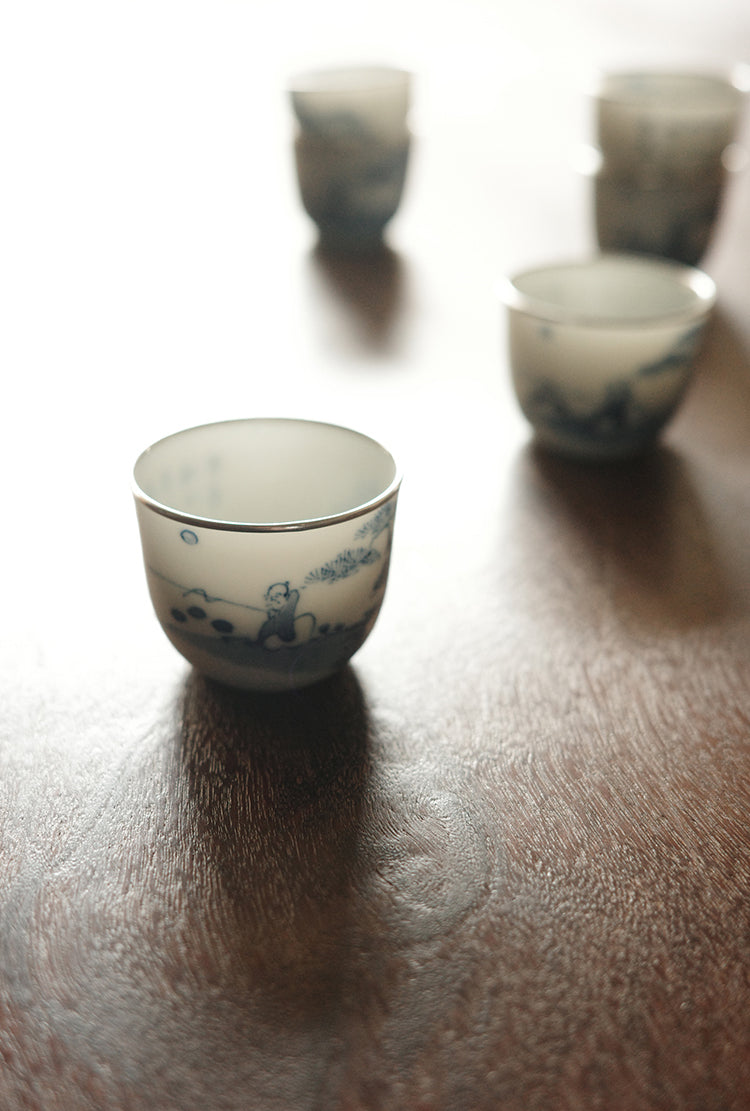 Bell-Shaped Qinghua Fisherman Teacup