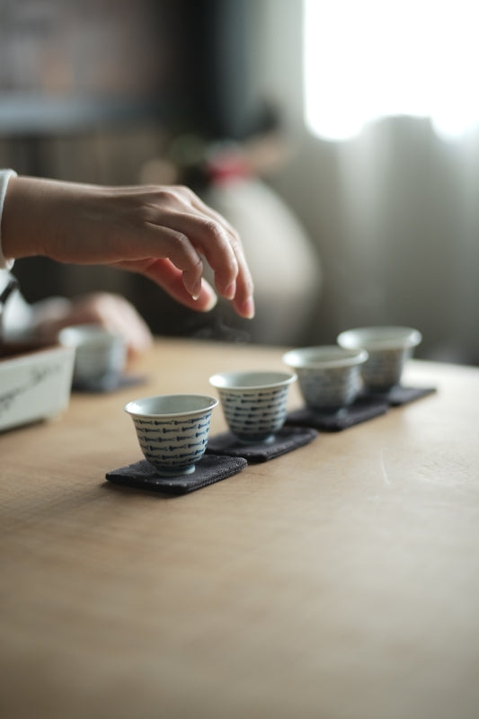 Wild Xiangyun Silk Teacup Mats