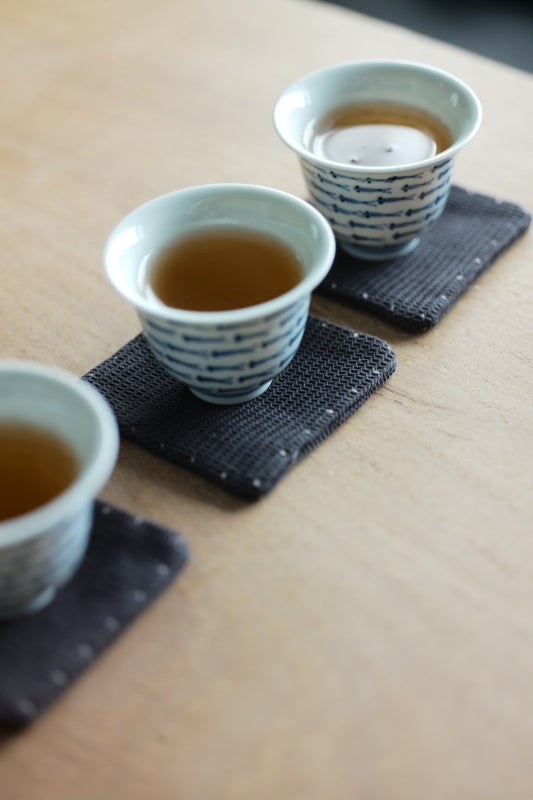 Wild Xiangyun Silk Teacup Mats