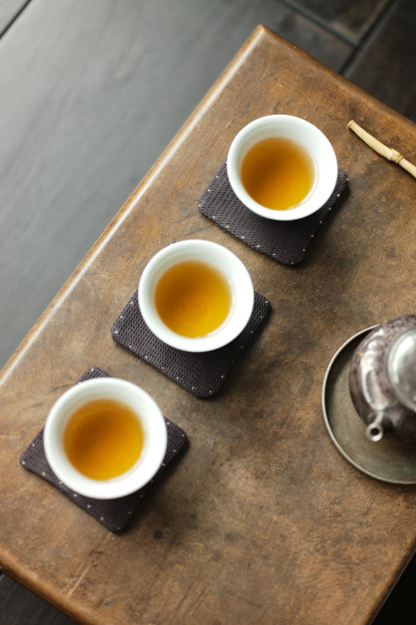 Wild Xiangyun Silk Teacup Mats