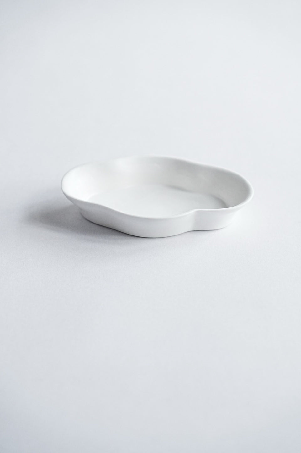 Begonia HuCheng Tea Tray | White Ceramic