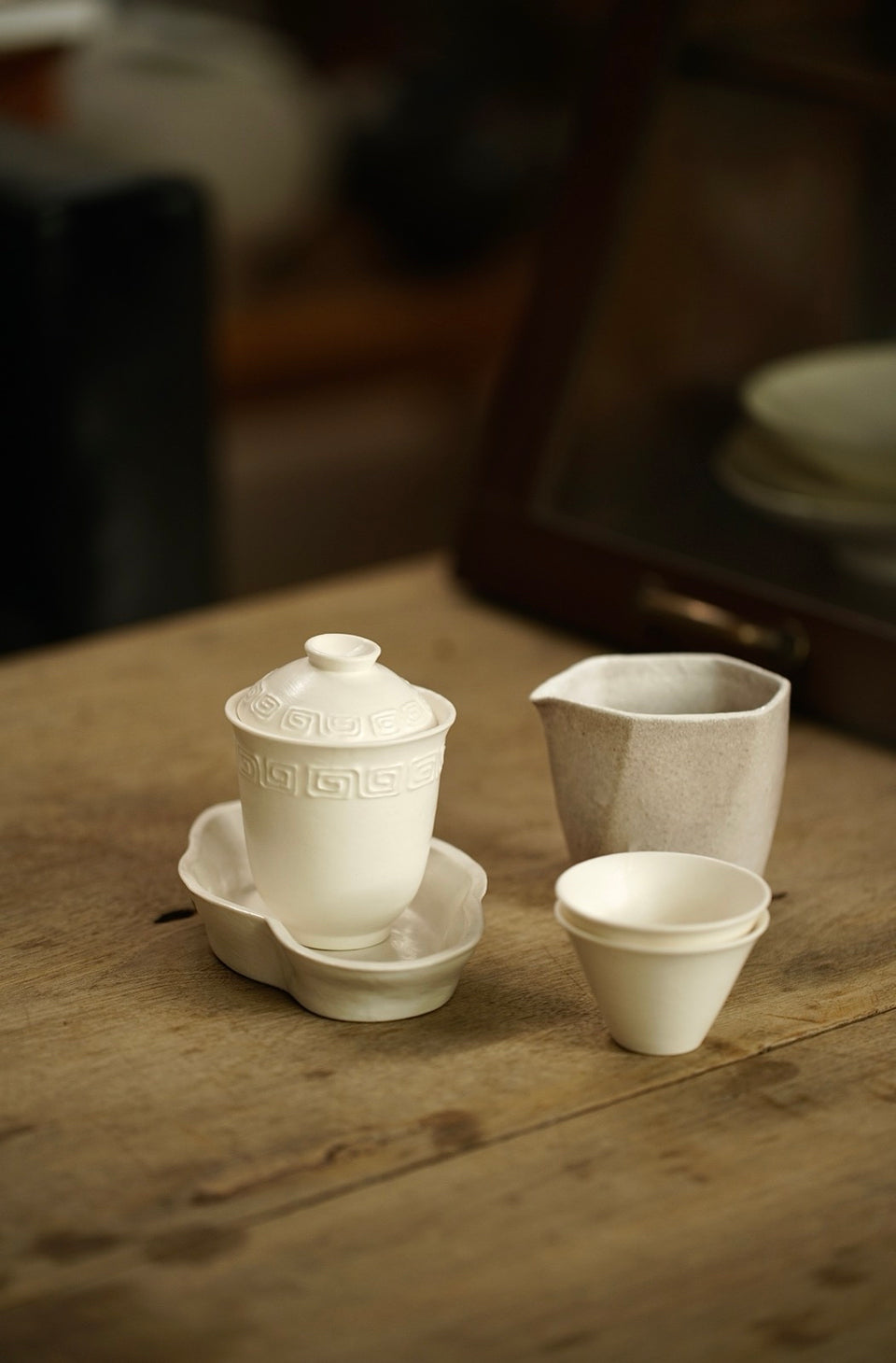 Begonia HuCheng Tea Tray | White Ceramic