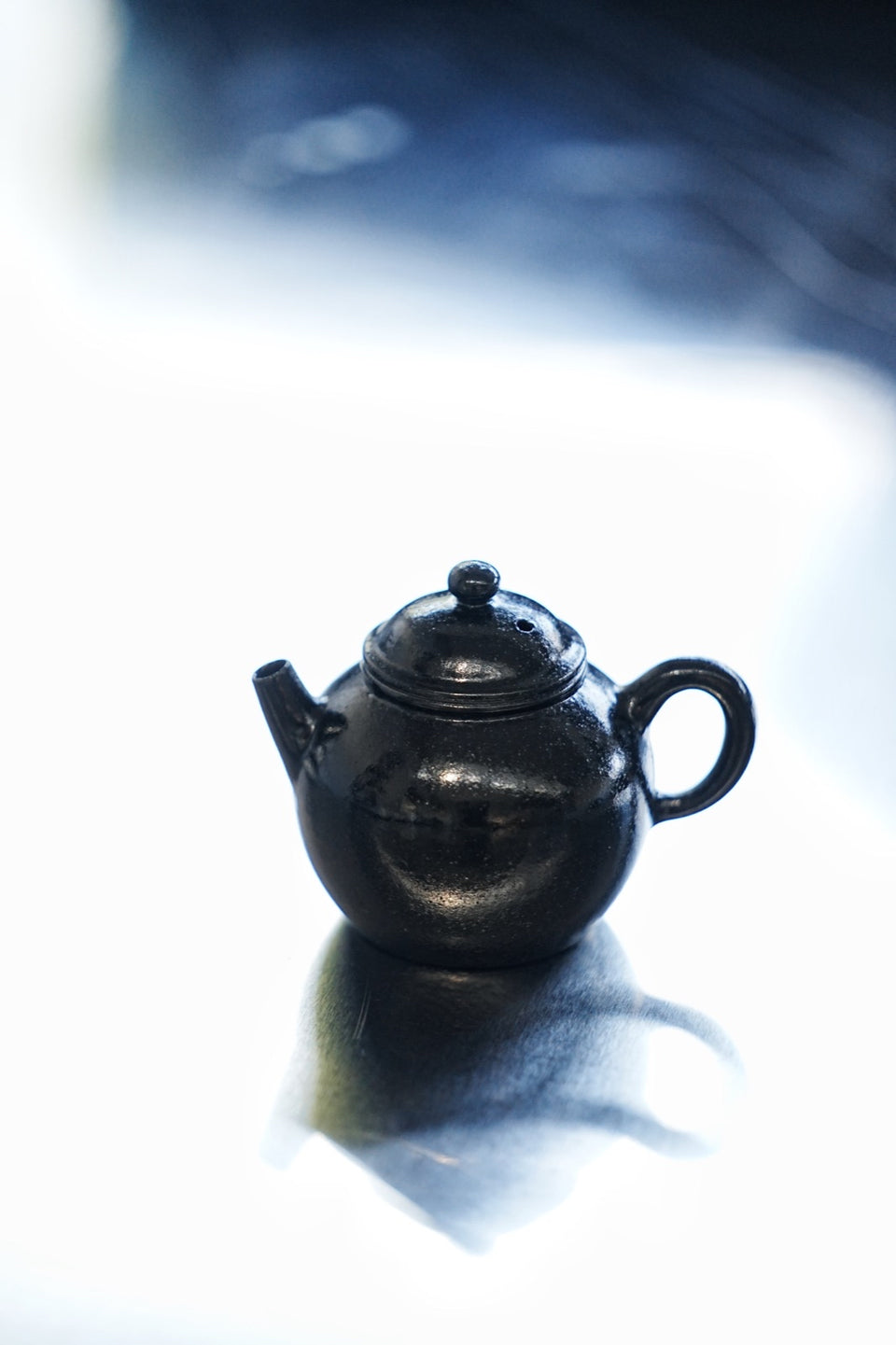 Matte Black "Egg-Shaped" Teapot