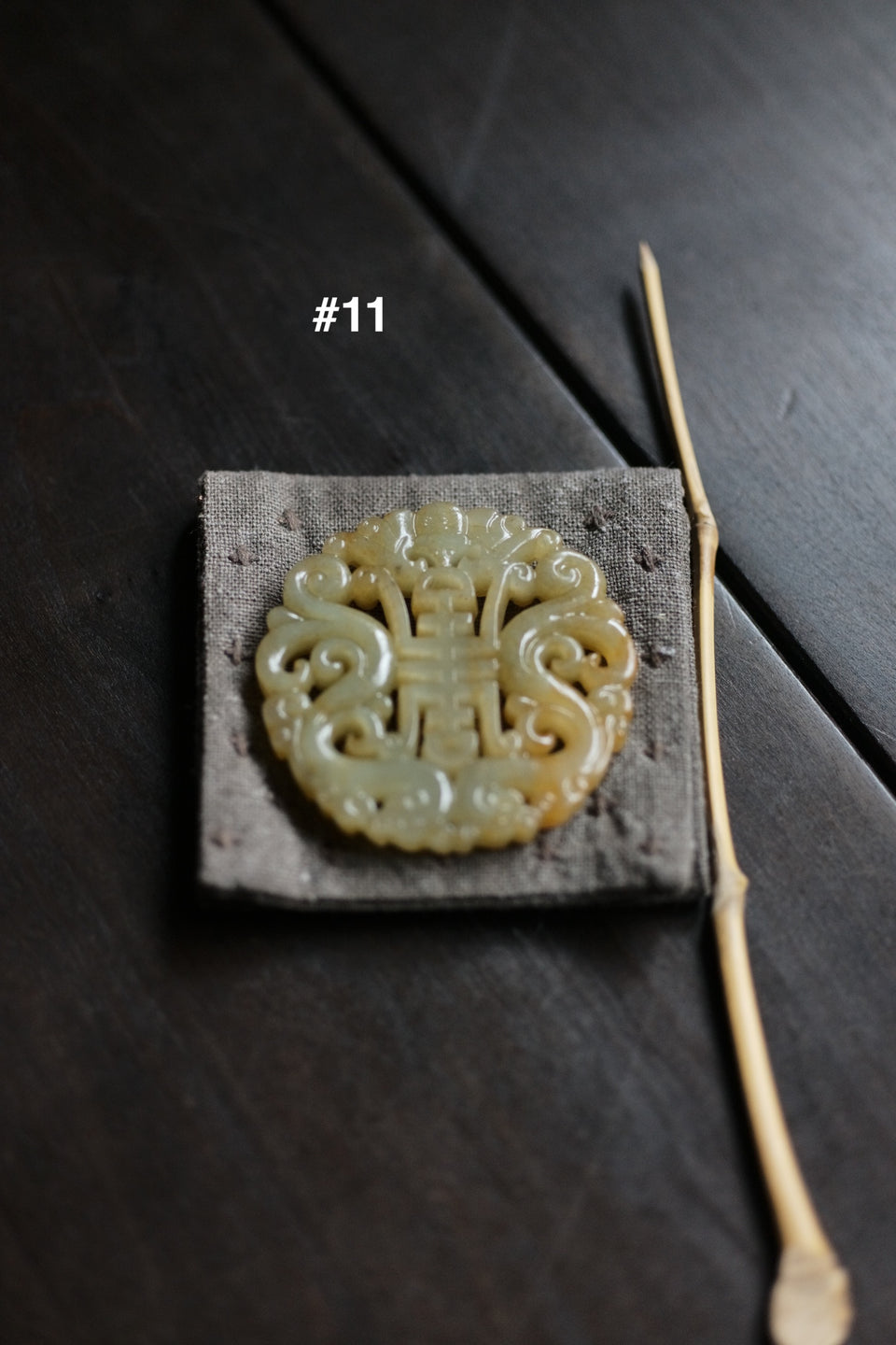Jade Lid Holder