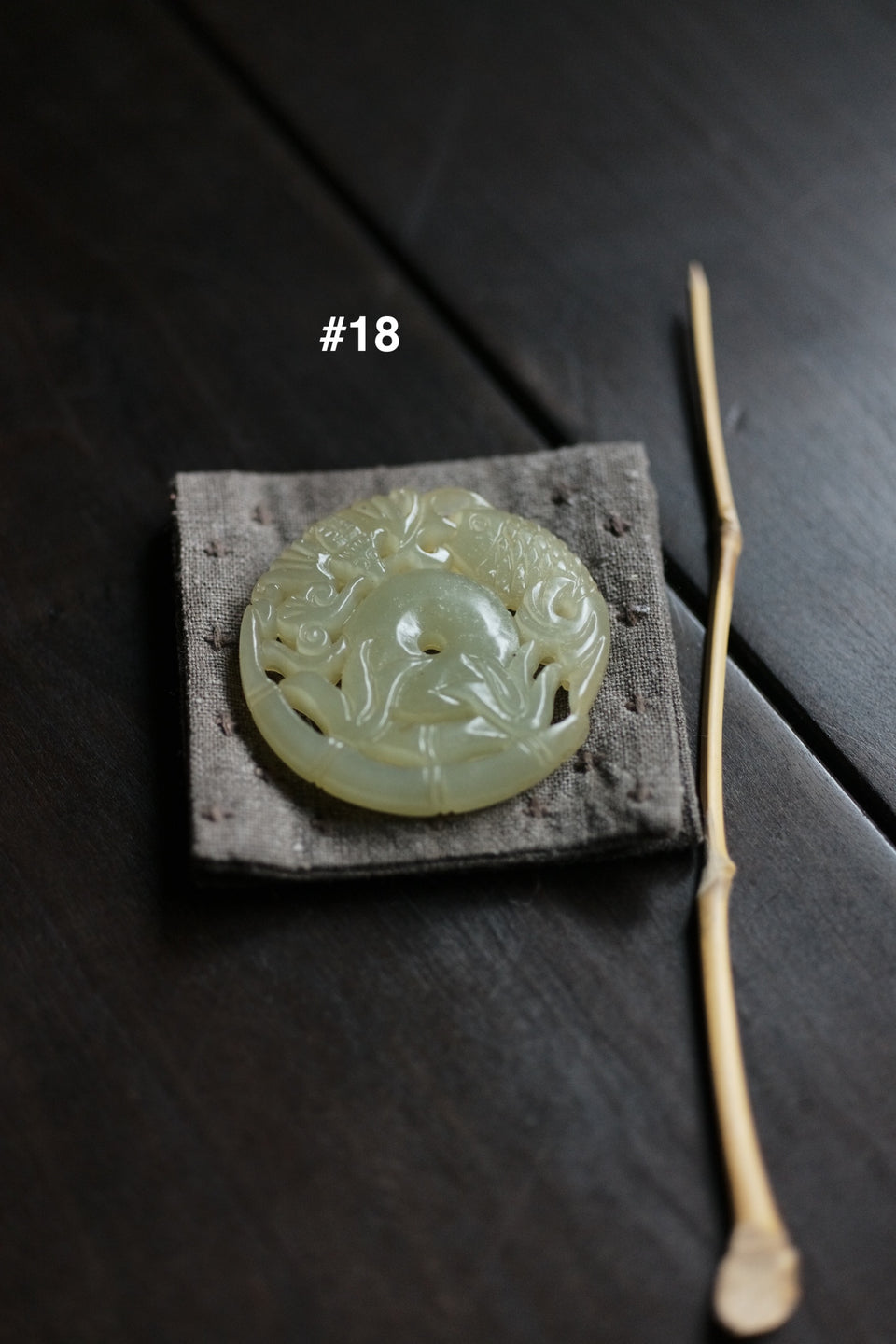 Jade Lid Holder