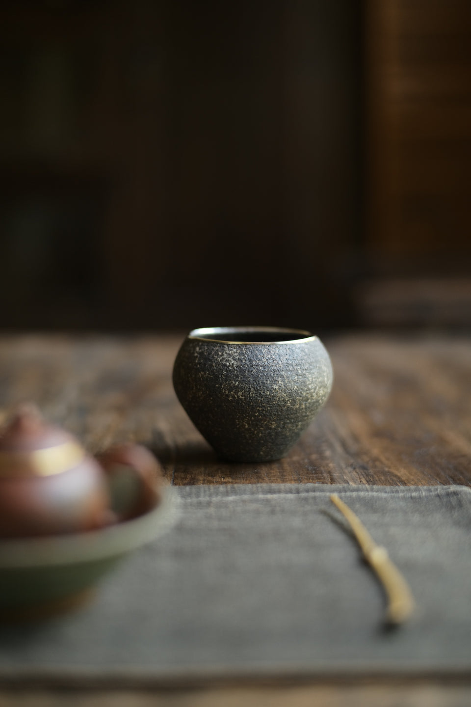 Natural Earth "Enso" Jianshui with Silver Rim