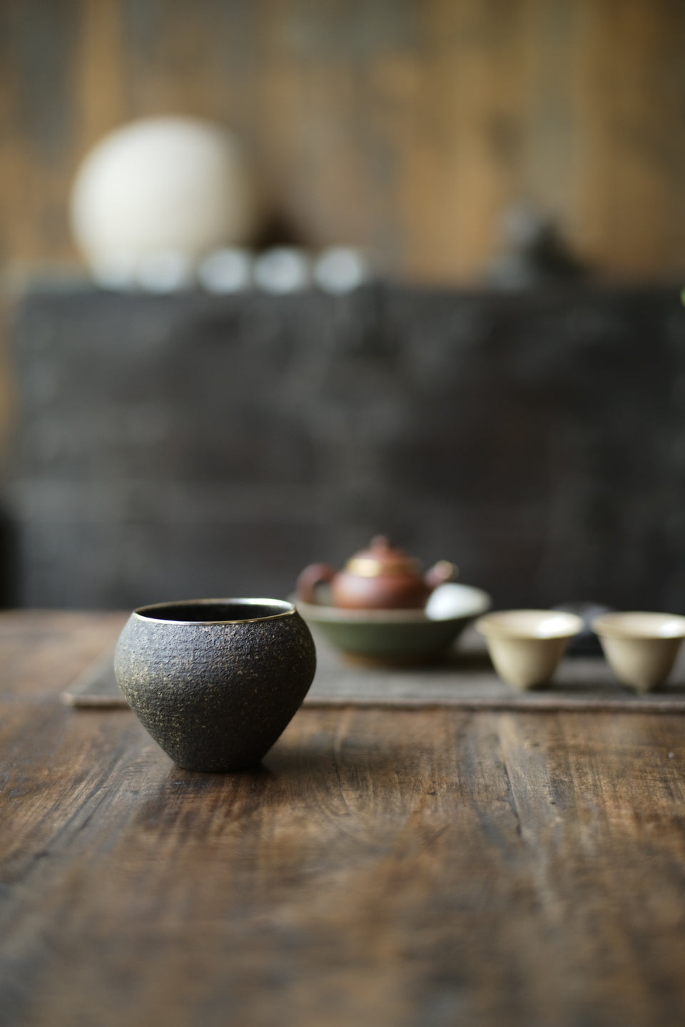 Natural Earth "Enso" Jianshui with Silver Rim
