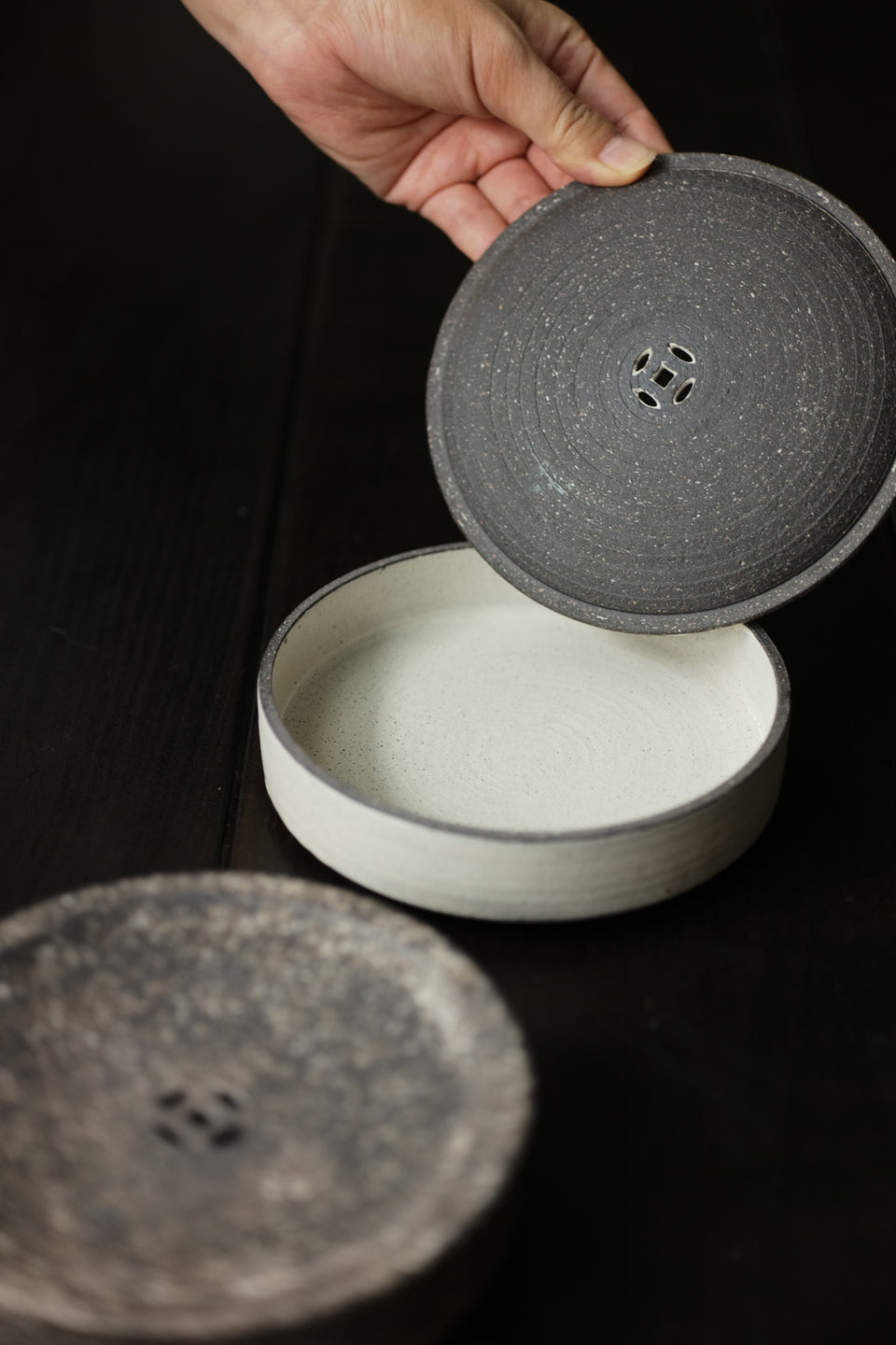 White Powder-Glazed "Purity" Hucheng