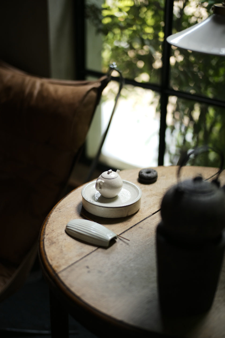 White Fenyin powder glazed teapot by Chengwei