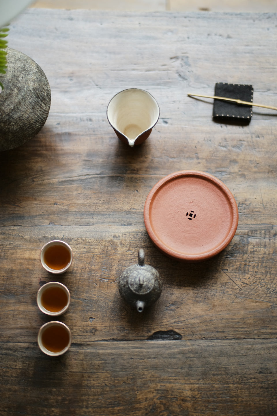 Kintsugi and Calligraphy Hucheng