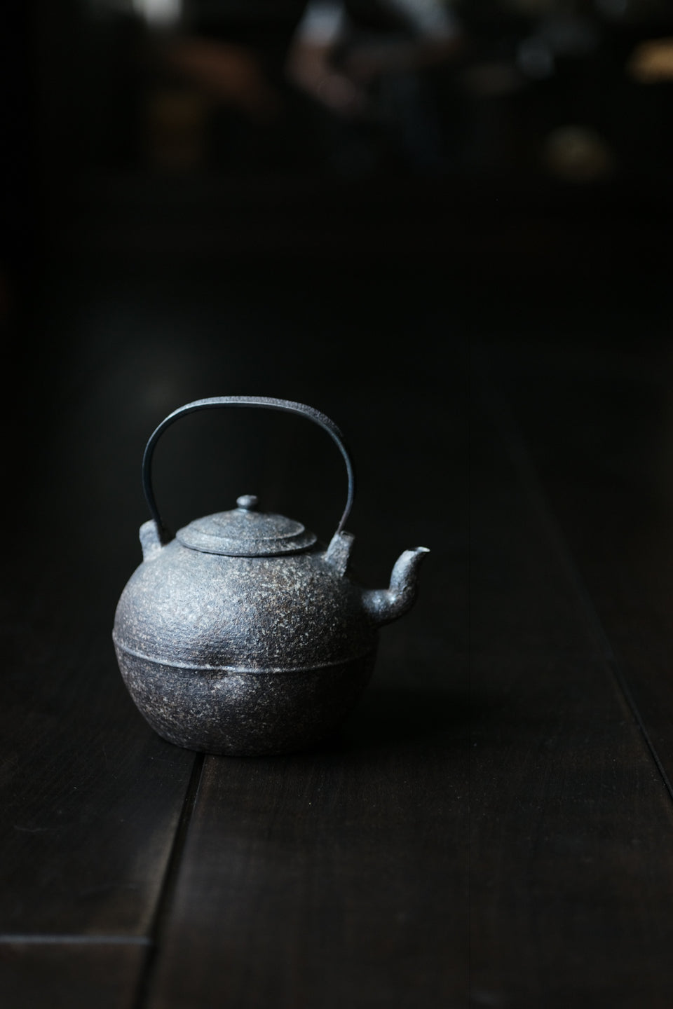 Natural Earth Sanwan 3-Bend Neck Tea Kettle by Cheng Wei