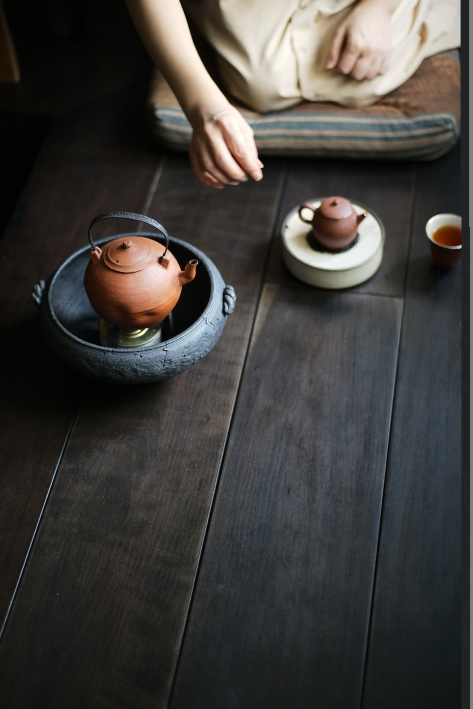 Huishan Red Clay Sanwan 3-Bend Neck Tea Kettle by Cheng Wei - Version 2