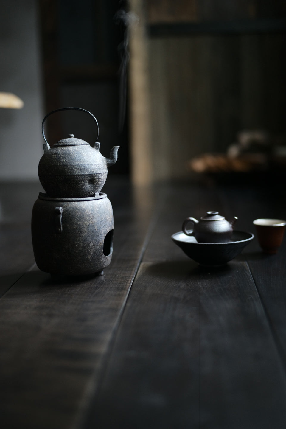 Natural Earth Sanwan 3-Bend Neck Tea Kettle by Cheng Wei