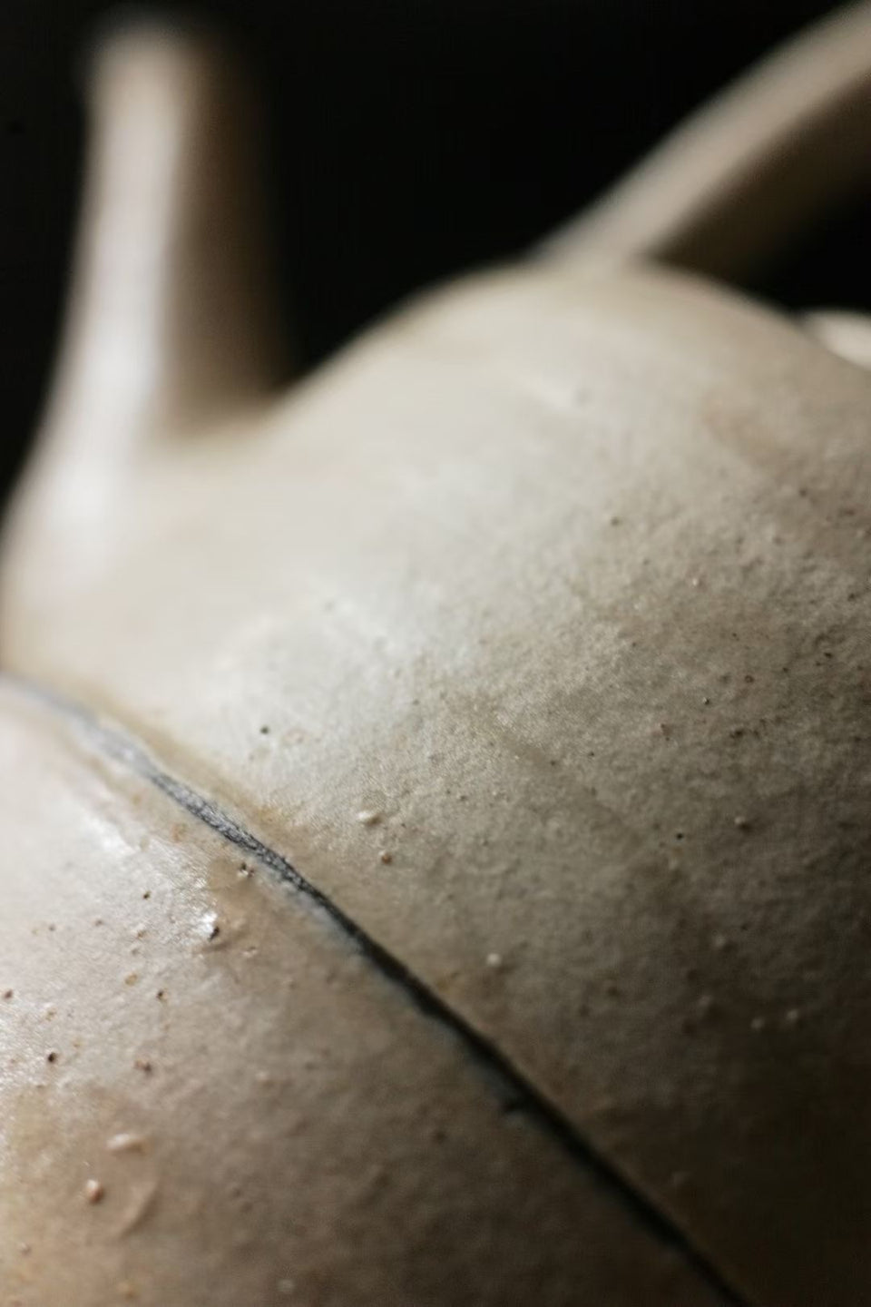 Powder-Glazed Pottery Kettle by Ji Shang Zao Wu