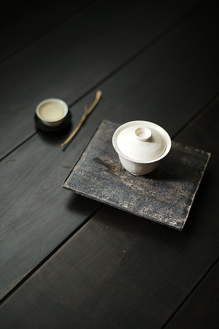 Black or White Fen Yin Powder-Glazed Gaiwan Series 2 by Cheng Wei