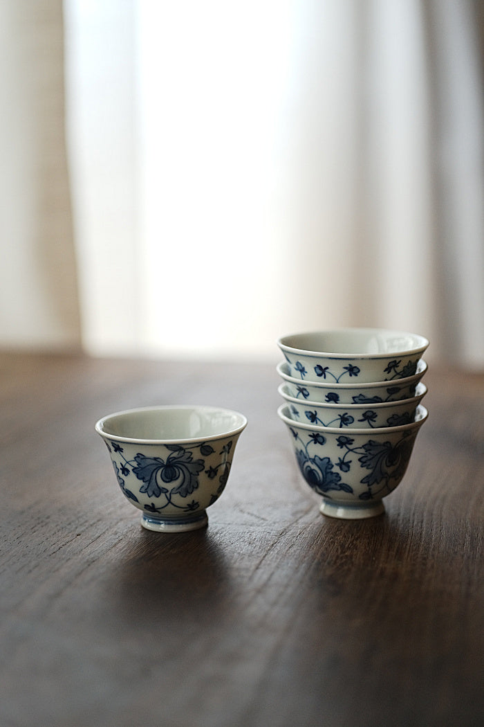 Tangled Branches "Chan Zhi" Blue & White Qinghua Teacup