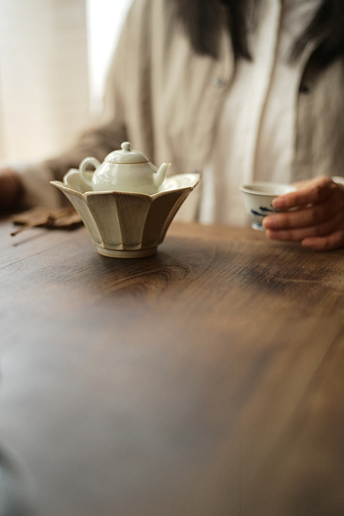 Ceremonial Lotus Two-Piece Hucheng Pot Support