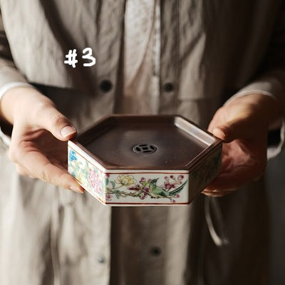 Hexagon Porcelain Hucheng with Coin-Shaped Copper Cover