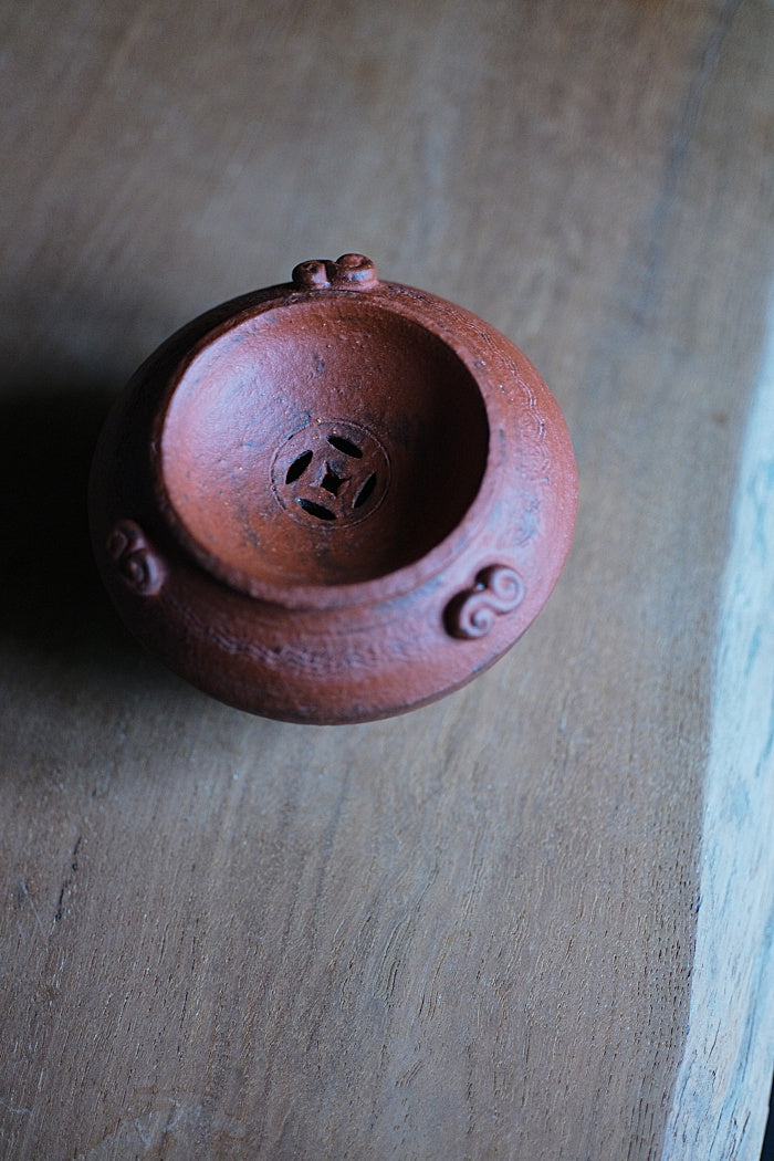 Red Hui Shan Jianshui with Matching Lid