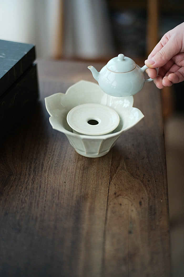 Ceremonial Lotus Two-Piece Hucheng Pot Support