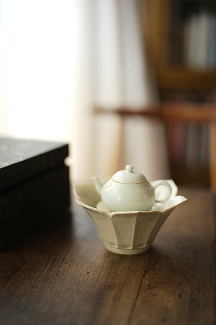 Ceremonial Lotus Two-Piece Hucheng Pot Support