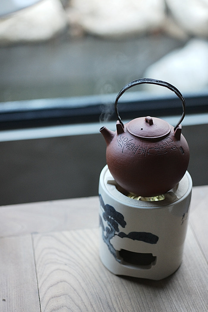 Red Body & Iron Handle Tea Kettle 500ml