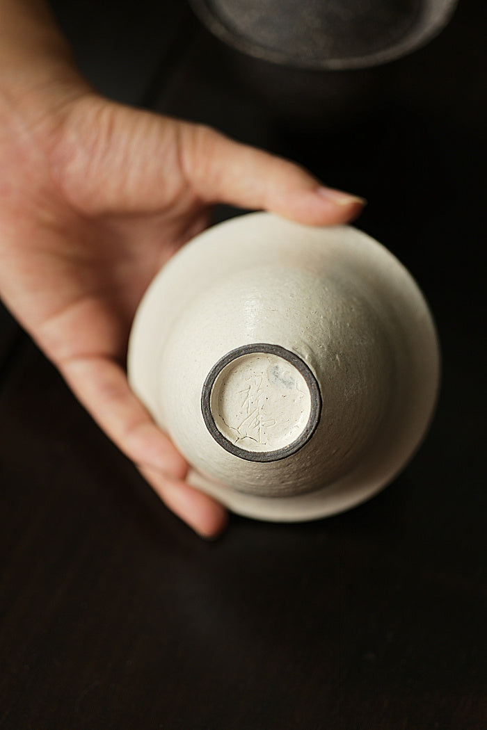 程偉作 オフホワイトの粉釉蓋碗