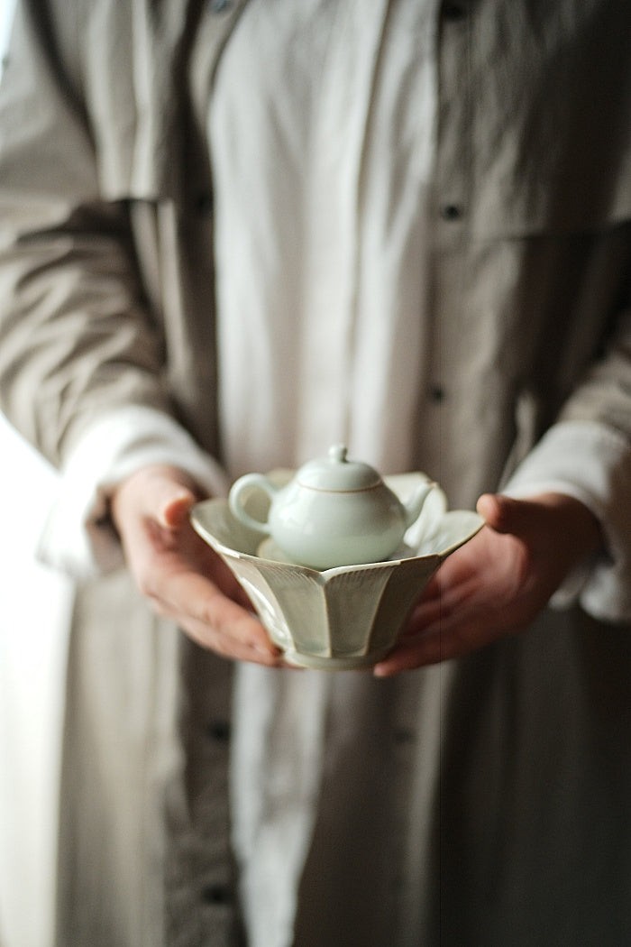 Ceremonial Lotus Two-Piece Hucheng Pot Support