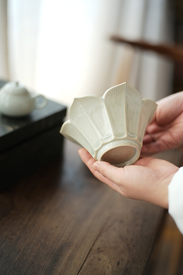 Ceremonial Lotus Two-Piece Hucheng Pot Support