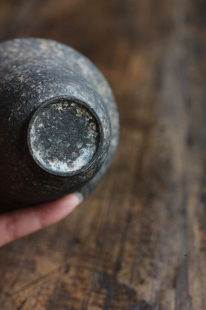 Natural Earth Gaiwan with Kintsugi Silver Nails by Cheng Wei