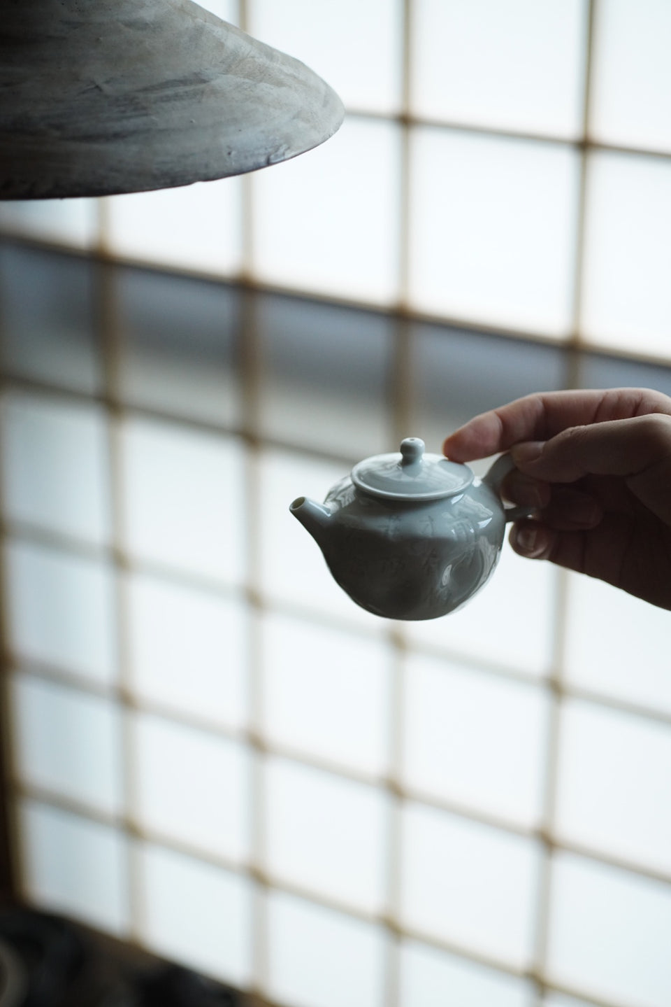 White Subtle Carving Wabi-Sabi Poetry Teapot