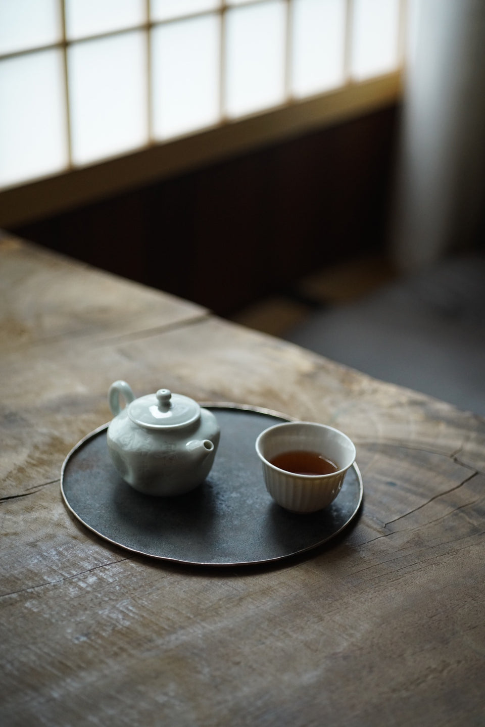 White Subtle Carving Wabi-Sabi Poetry Teapot